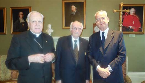 Hommages à monsieur le chanoine Marc Bouchard de la part de l'Ordre équestre du Saint Sépulcre de Jérusalem