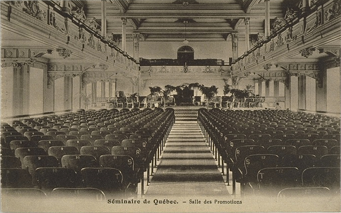 La salle des Promotions en 1899. Jules-Ernest Livernois. Les Musées de la civilisation, fonds d’archives du Séminaire de Québec, PH1997-0150 